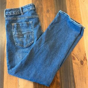 Modern Series Straight Fit Straight Leg